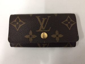 ヴィトンのキーケースを買取致しました。「大吉 西尾店」です。