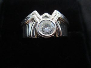 メンズ用ダイヤモンドリングをお買取りいたしました。貴金属のお買取は大吉松江店におまかせください!