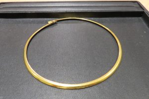 マックス金のネックレスです。