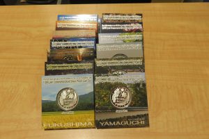 記念硬貨のオンパレード です。