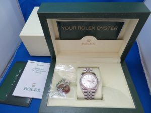 本日はロレックスデイトジャストをお買取りさせて頂きました。