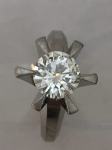 ダイヤモンドのお買取りも買取専門店大吉　キッピーモール三田店にお任せ下さい！