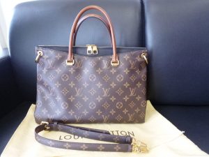 ヴィトンの2WAYバッグのお買取りを致しました。買取専門店大吉ゆめタウン中津店です。