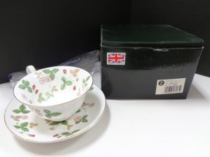 ブランド食器をお買取り致しました♪大吉ミレニアシティ岩出店です!ブランド食器をお買取り致しました♪大吉ミレニアシティ岩出店です!