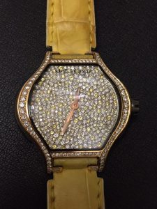 日野市の皆様‼ダイヤのついた時計を売るなら買取専門店大吉イオンモール多摩平の森店へ！！