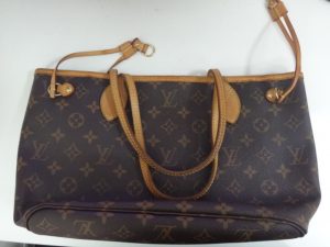 大吉調布店で買取したヴィトン（LV）のバッグ
