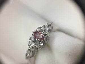希少なピンクダイヤは買取専門店大吉新宿本店へ！！