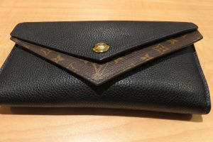 圧倒的人気のヴィトン お買取の買取専門店大吉東急プラザ新長田店です。