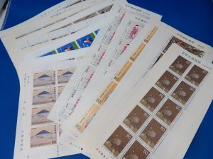 切手の買取価格が下降中！！お早めにお持ち下さい。
