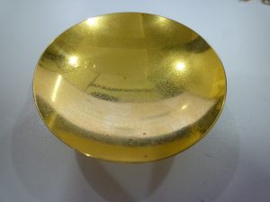 純金の金杯をお買取りしました大吉大船店です。