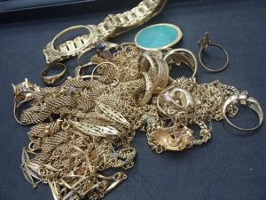 指輪、ネックレス、イヤリング、スクラップなど貴金属の買取なら大吉ゆめタウン八代店へ!