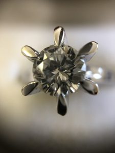 中野区周辺でダイヤを売るなら買取専門店大吉中野店へ!!