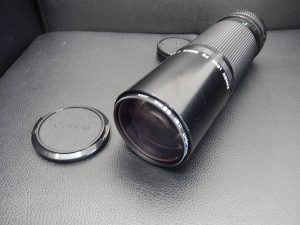 大吉鶴見店でキャノンのレンズをお買取り致しました