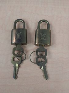 i-img900x1200-1560694083qlbd4r54894