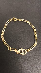 53E895FB-3505-4DFB-AFE6-DB94B8784204