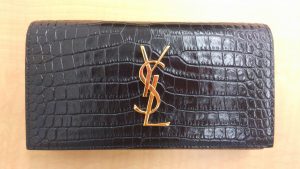 イヴサンローラン