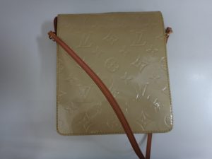 大吉調布店で買取したヴィトン(LV)のバッグ