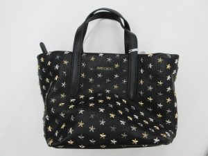 ジミーチュウのハンドバッグをお買取りしました大吉鶴見店です。