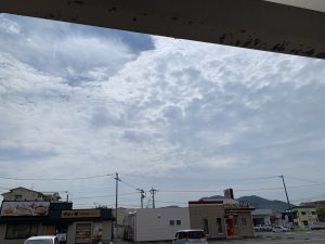 香水買取!大雨で大変な中でも、「ハッピー」な気持ちを忘れず元気に買取中!姶良市・買取専門店大吉タイヨー西加治木店です!