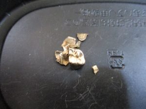 大吉 武蔵小金井店 の金歯の画像です。