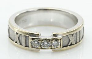 ティファニー アトラス3Pダイヤリング