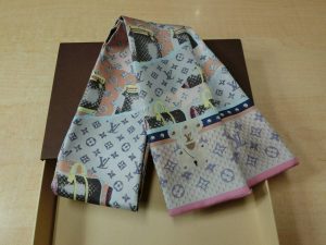 ルイヴィトン・M75104 バンドー・モノグラム シルク100% スカーフ