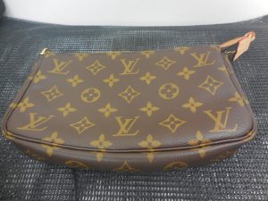 190718ヴィトンのポーチは、大吉大橋店へ！