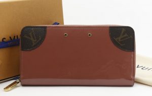 ルイヴィトン　Ｍ６２３１８　ジッピーヴェニス　ヴィユーローズ　