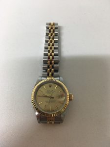 09A462C9-75C0-4BBE-8DB6-4059ACC8C2B5