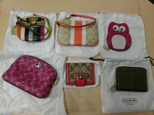 COACH・コーチ アクセサリーポーチ・財布・カード入れ まとめて6点