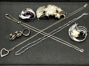 アクセサリーのお買取りは買取専門店大吉イオンモール今治新都市店にお任せください!