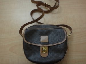 大吉調布店で買取したセリーヌのバッグ