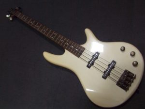 エレクトリックベース,買取り,海老名市,座間市,綾瀬市,相模原市