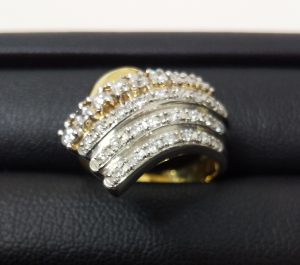 多摩市でダイヤモンド、金は買取専門店 大吉 聖蹟桜ヶ丘オーパ店で高価御買取中！！