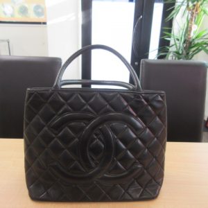 シャネル　買取　青森
