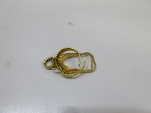 純金のアクセサリーをお買取り致しました大吉鶴見店です。