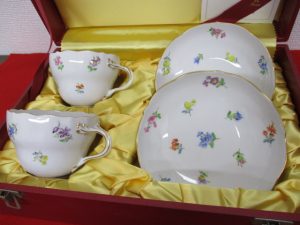 出張買取 食器 香芝市 大吉1