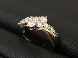 ダイヤモンドリングは大吉草加店で高価買取いたします！！