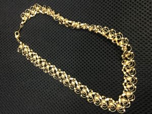 金のネックレスを売るなら今がチャンス！！買取専門店大吉草加店！