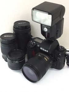 古いカメラのお買取りなら大吉草加店にお任せください!
