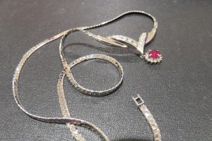 素敵なジュエリーのお買取です買取専門店大吉東急プラザ新長田店です