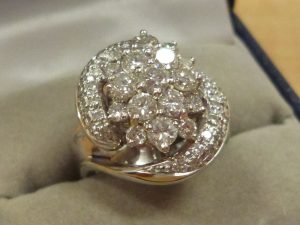 ダイヤモンドが美しい指輪をお買取りをさせて頂きました。買取専門店大吉ゆめタウン中津店です。