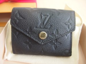 LV ルイヴィトン モノグラムアンプラント ポルトフォイユ・ヴィクトリーヌ ノワール