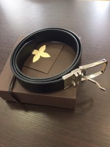 ヴィトン アンフィニ ベルト