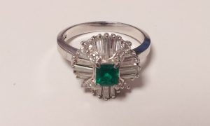 厚木　買取　エメラルド