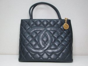 ブログCHANEL キャビアスキン 復刻トート