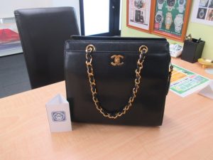 シャネル 買取 青森