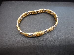 貴金属を売るなら大吉和光店にお任せ下さい。貴金属の買取強化中‼