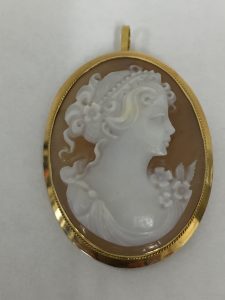 カメオの高価買取、大吉宇都宮東宿郷店におまかせください