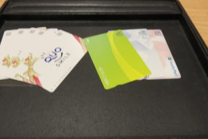 最近あまり使わなくなりさみしそうなクオカードです。